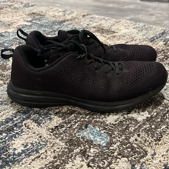 APL Sneakers - Picture 2 of 5